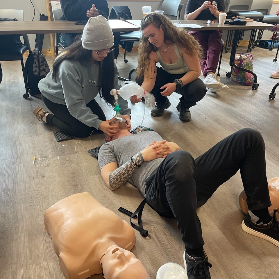 Thanks to the staff at the Consumption and Treatment Site for providing CPR training to our youth. Just one more thing we'll lose if the CTS ends up closing. #lifesaver #consumptionandtreatment #CPRTraining #ygk
